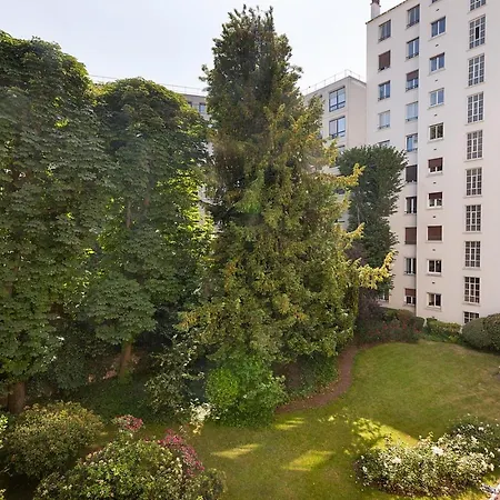 Arnave - 3 Et Balcon A Auteuil باريس