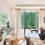 Arnave - 3 Et Balcon A Auteuil