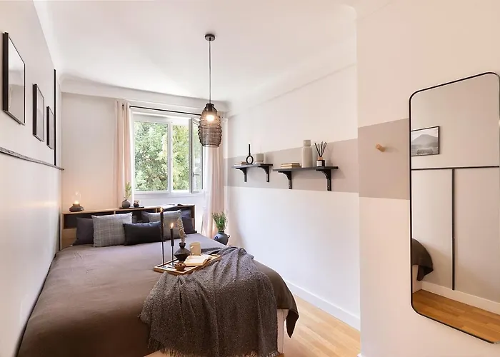 Arnave - 3 Et Balcon A Auteuil 아파트 *
