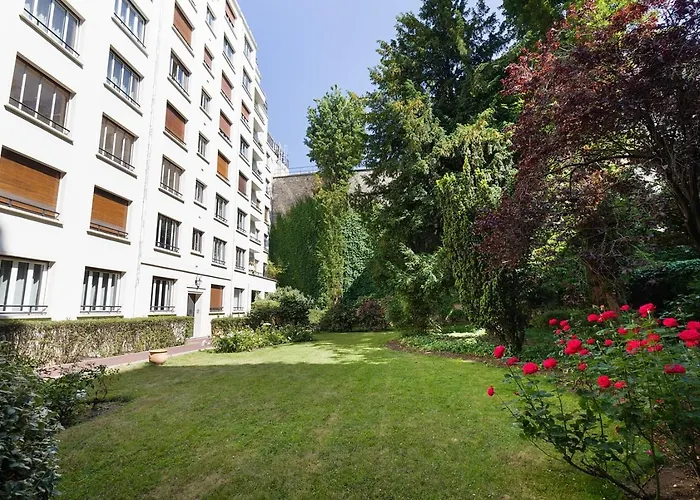 Arnave - 3 Et Balcon A Auteuil 파리