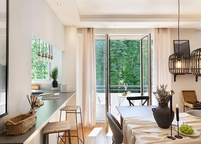 Arnave - 3 Et Balcon A Auteuil
